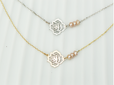 Авторско златно колие Golden Rose and Pearls